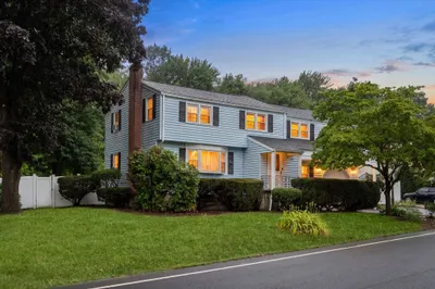 10 Locust Street 1