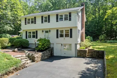 35 Ayers St