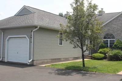 28 Castle Hill Rd #B 1
