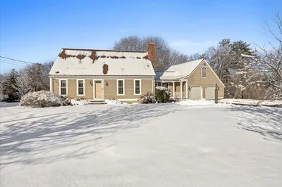 5 Sandy Ln