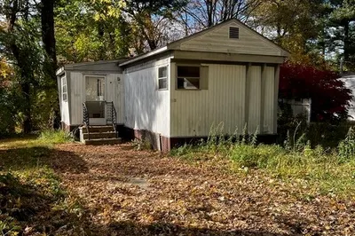 3 Pine Hill Dr