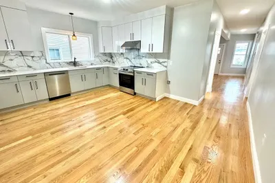 190 Hillside Street #1
