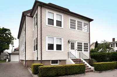 11-13 Alden St 1