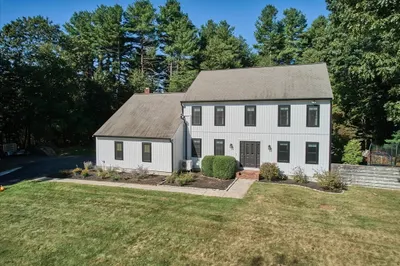 14 Forest Park Dr