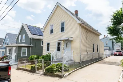 32 Villa Ave