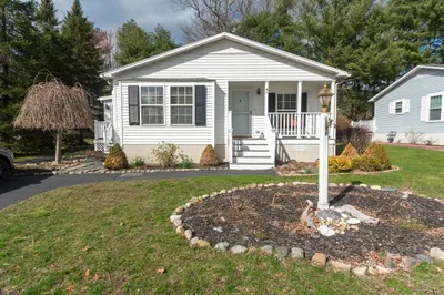 41 High Pond Dr