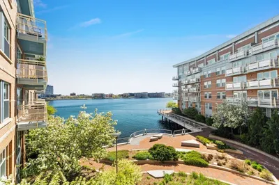 3 Battery Wharf #3306 1