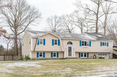 33 Bayberry Rd 1