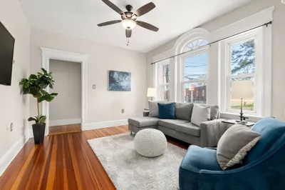 221 Shurtleff St #2 1