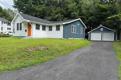158 Fairview Ave 1