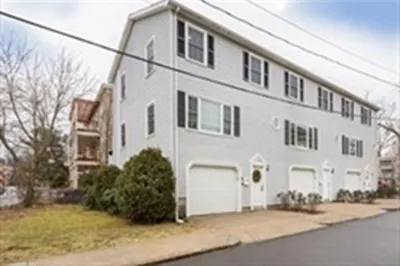 18 Plainfield St #18 1