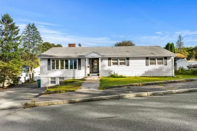 25 Belli Ave 1