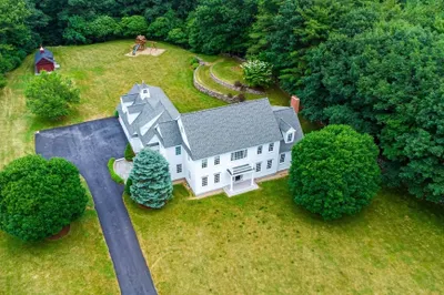 60 Crosby Rd 1