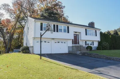 24 Marychris Drive 1
