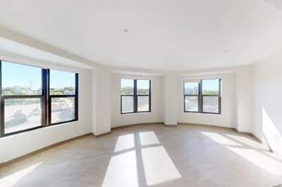 225 Centre St #301