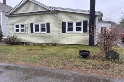 168 Pine St 1