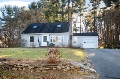 82 Powers Rd