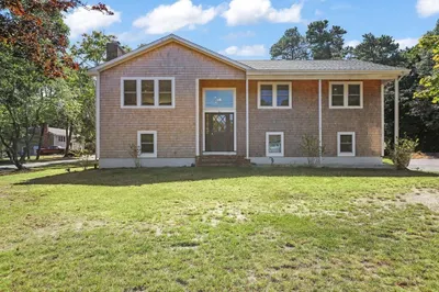 6 Andersen Ave