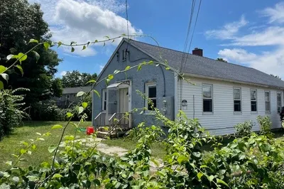 63 Ames St #2