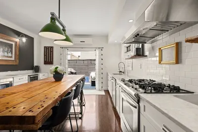 14 F St 1