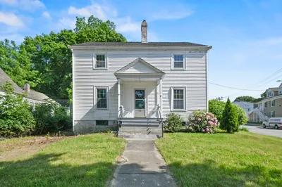 40 East Main Street