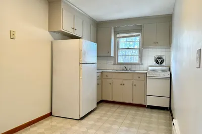 206 High St #3