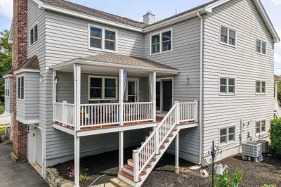 7 Carnation Cir #D