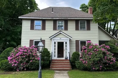 41 Governor Rd 1