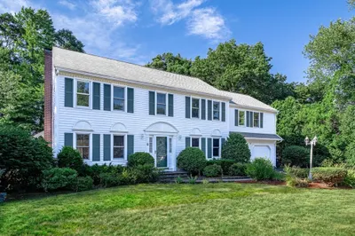 4 Flint Meadow Ln 1