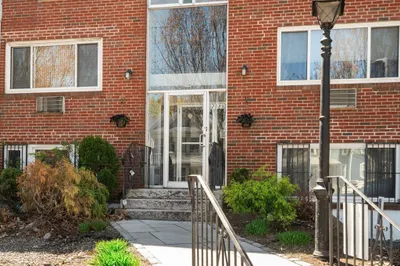 2089 Dorchester Ave #Unit 2 1