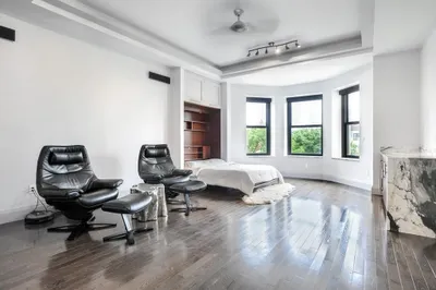160 Commonwealth Ave #417