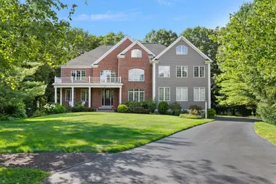14 Joslin Ln 1