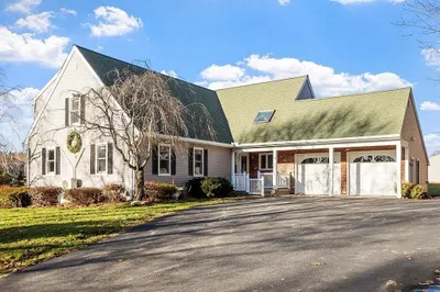49 Central Tree Road 1