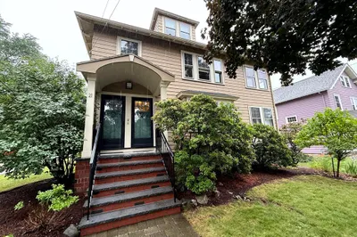 19 Stearns Rd #1