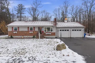107 Manzella Ct
