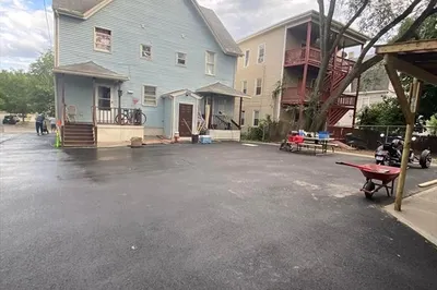 830-832 Carew St 1
