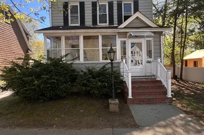 416 Allen St 1