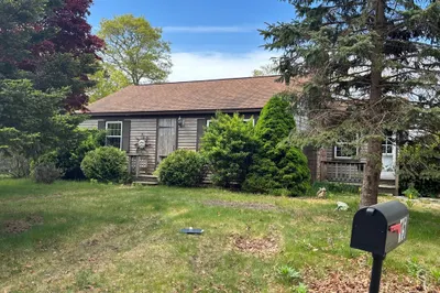 15 Reid Ave