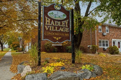 540 Granby Rd #72A