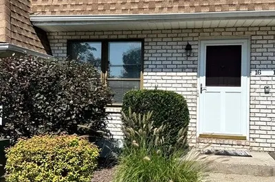 16 Granby Heights #16 1