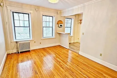 374 Chestnut Hill Ave #22