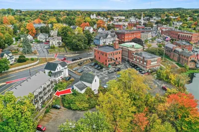 22 River St #2