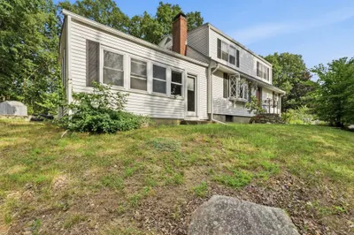 28 Spring Rd 1