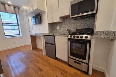 16 Fifth St #26 1