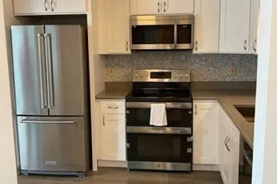 200 Cove Way #409