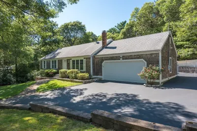 35 Sharon Cir 1