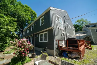 394 Essex St #3 1
