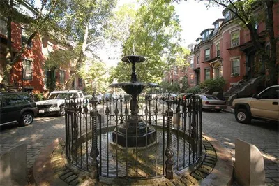 16 Concord Square #1 1