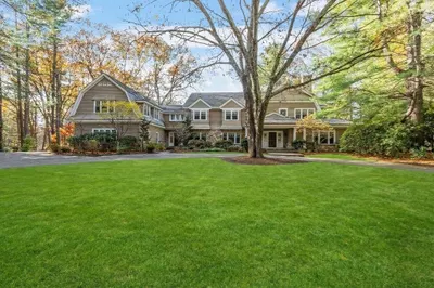 121 Livingston Rd 1