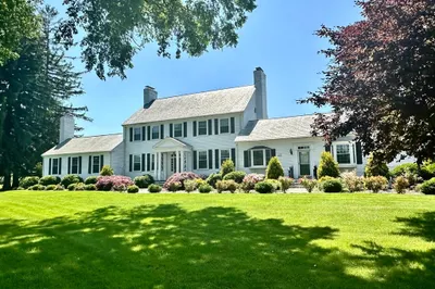 488 Boston Rd 1